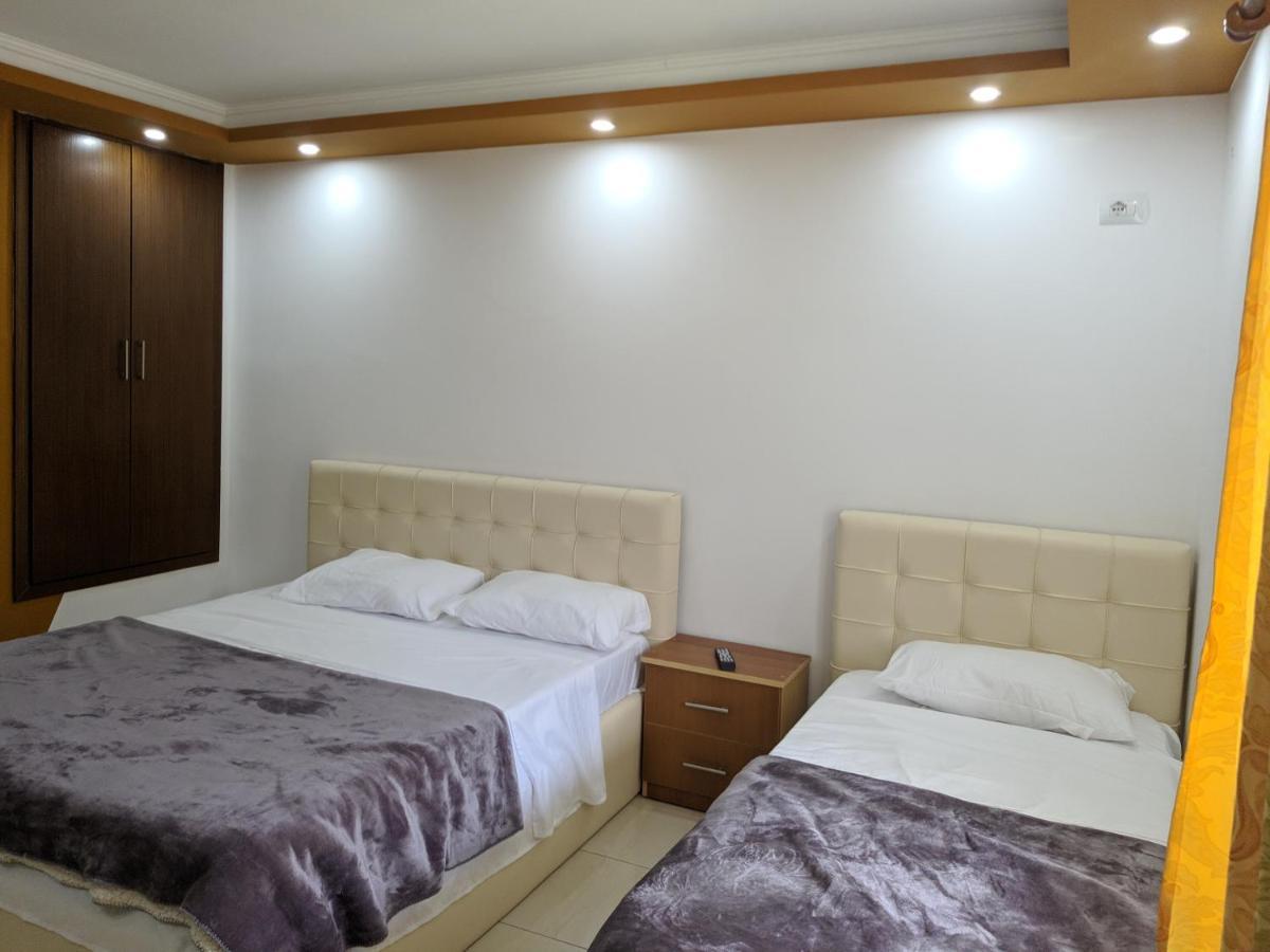 Guesthouse Alvi Përmet Esterno foto